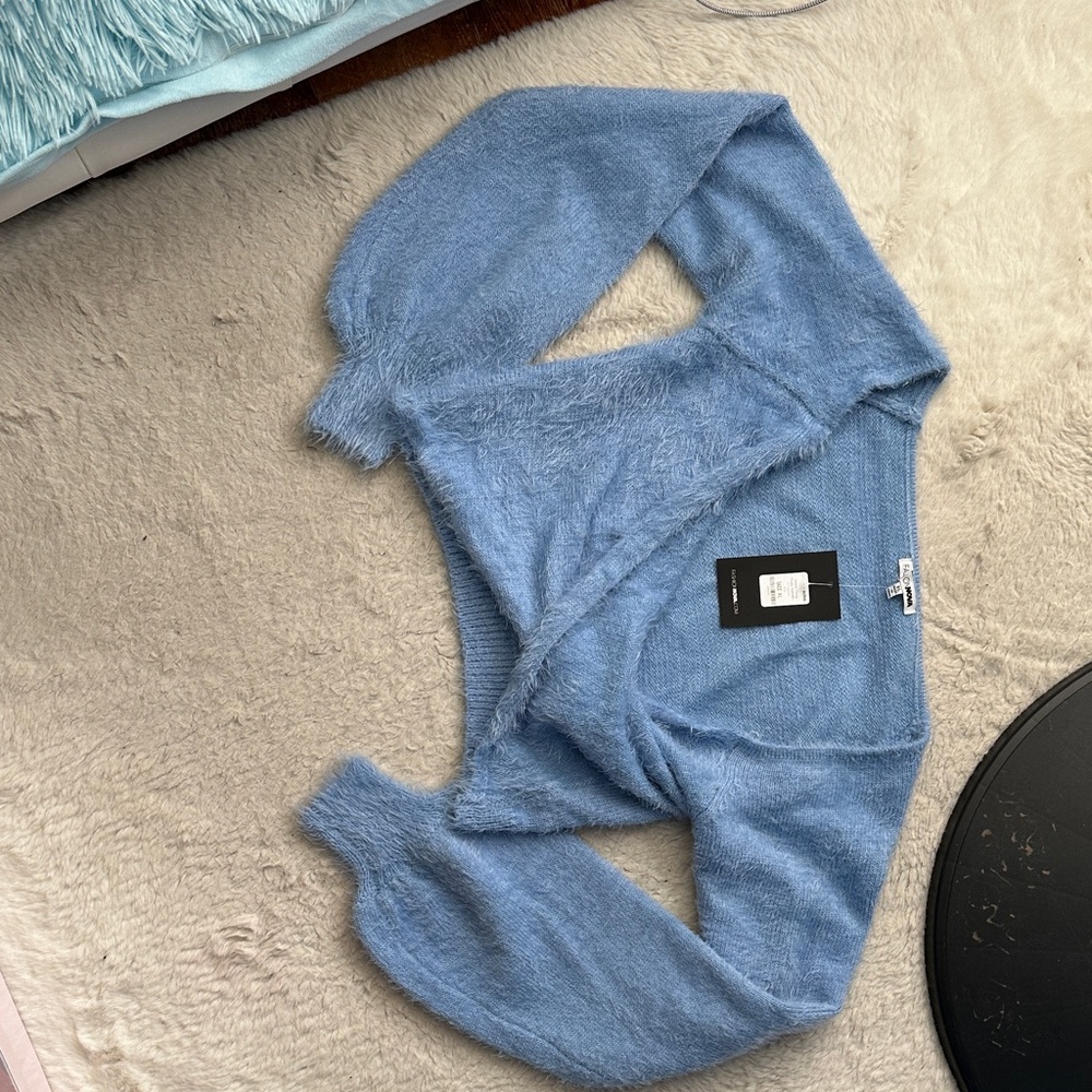 NWT angora feel sweater fashion nova sweet thing Asian xl fits m-l-xl US.